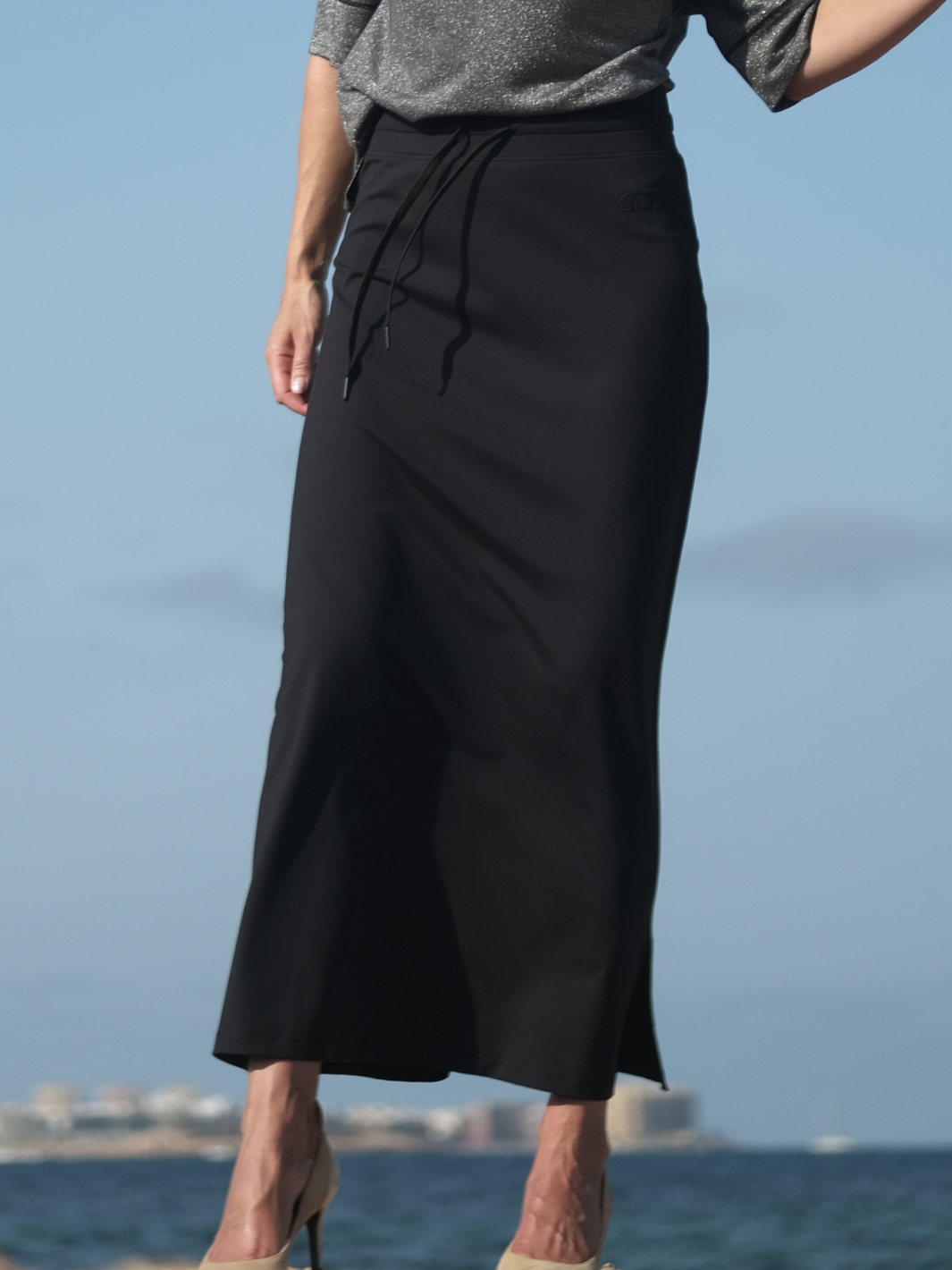 Easy MAXI skirt Black – Heart of Lule EU