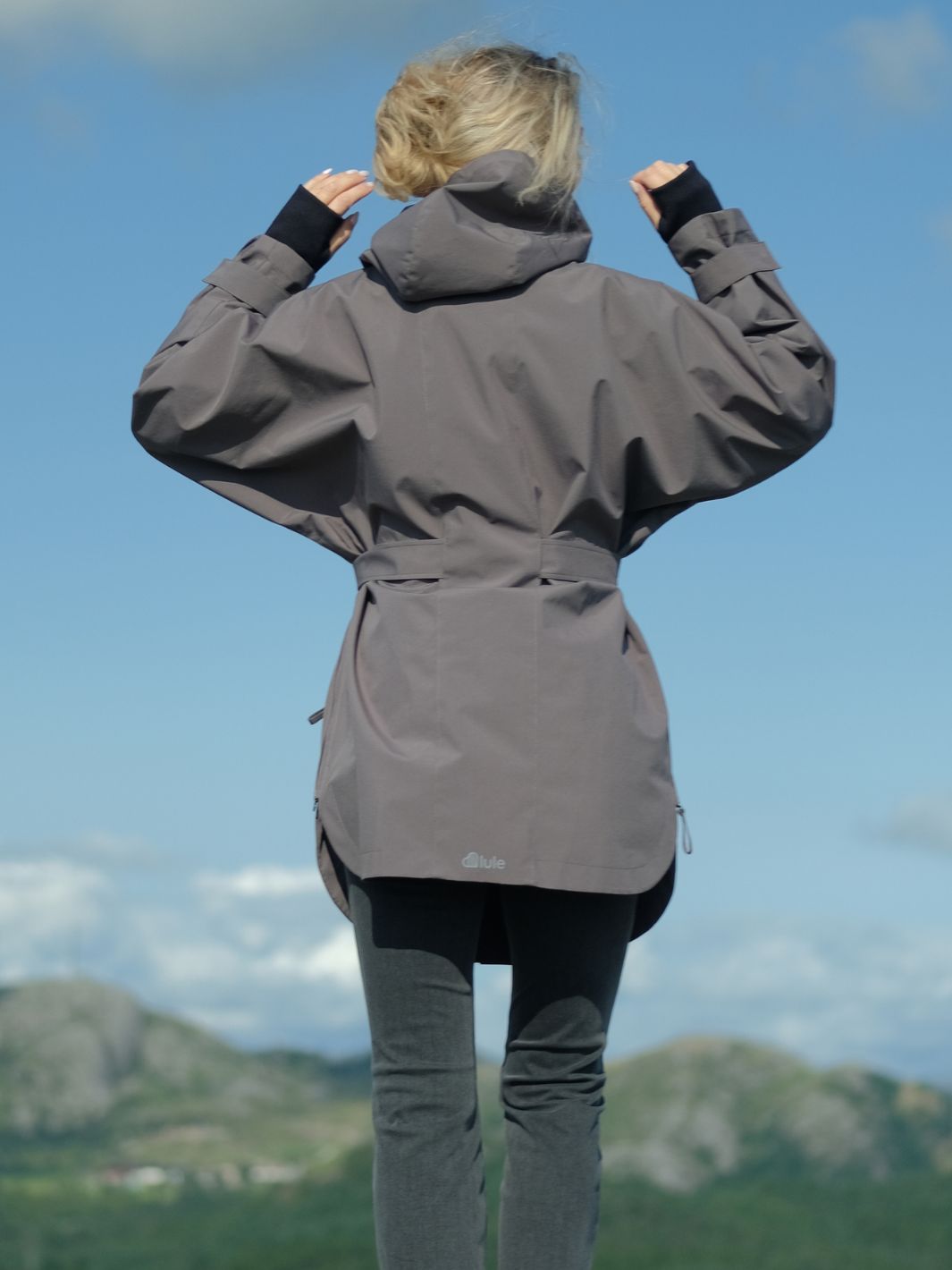 Lule The Wide Jacket Coffee