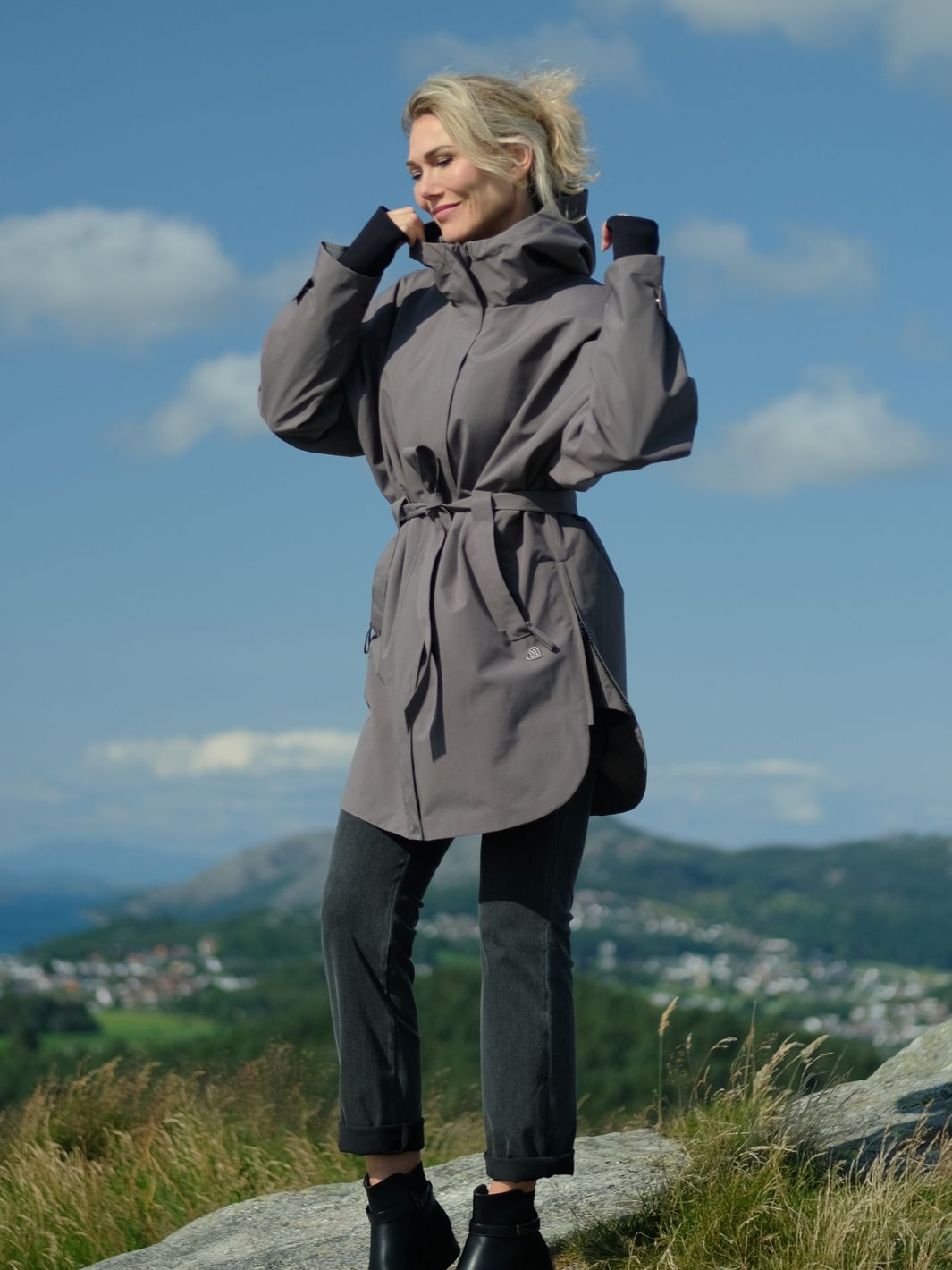 Lule The Wide Jacket Coffee