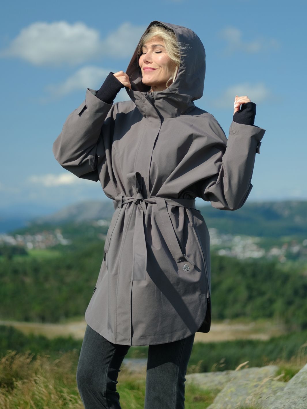 Lule The Wide Jacket Coffee