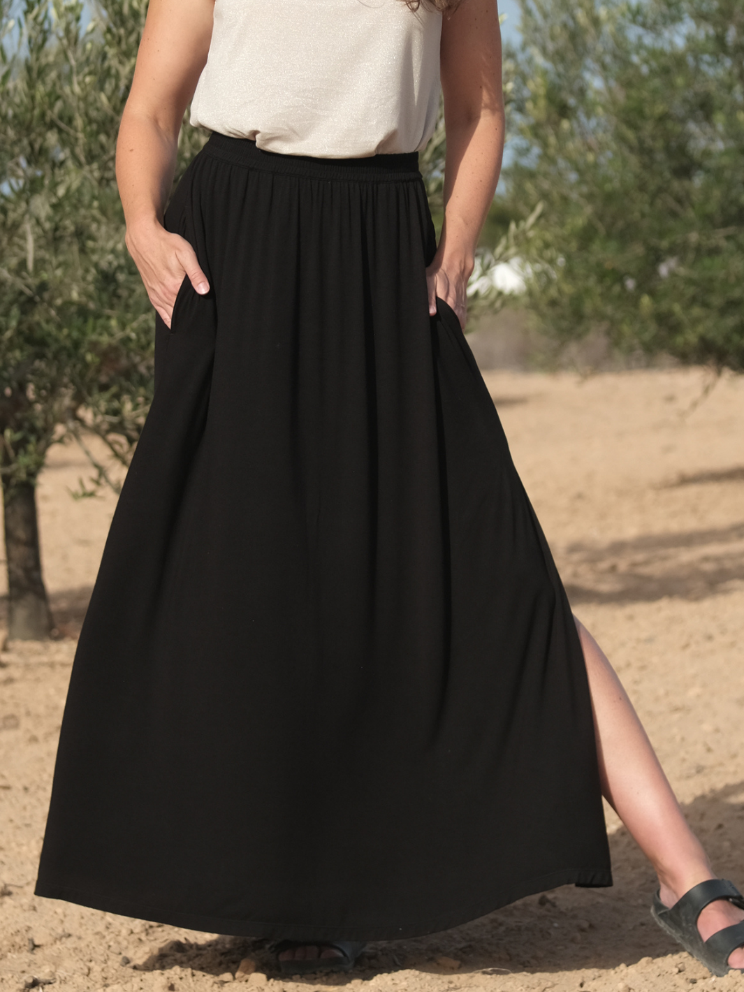 Flowy MAXI skirt Black – Heart of Lule EU - Main Image