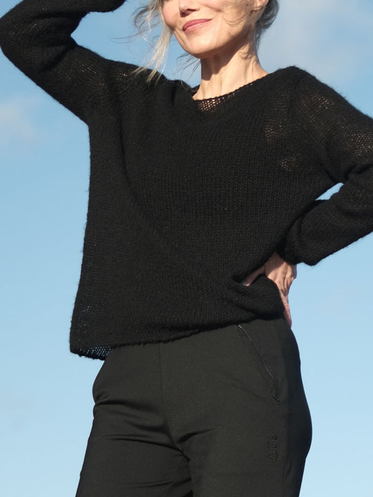 美品 CHIEKO+ luxe knit 02 wool & cashmere Luxe Knit Midnight – Heart of Lule EU